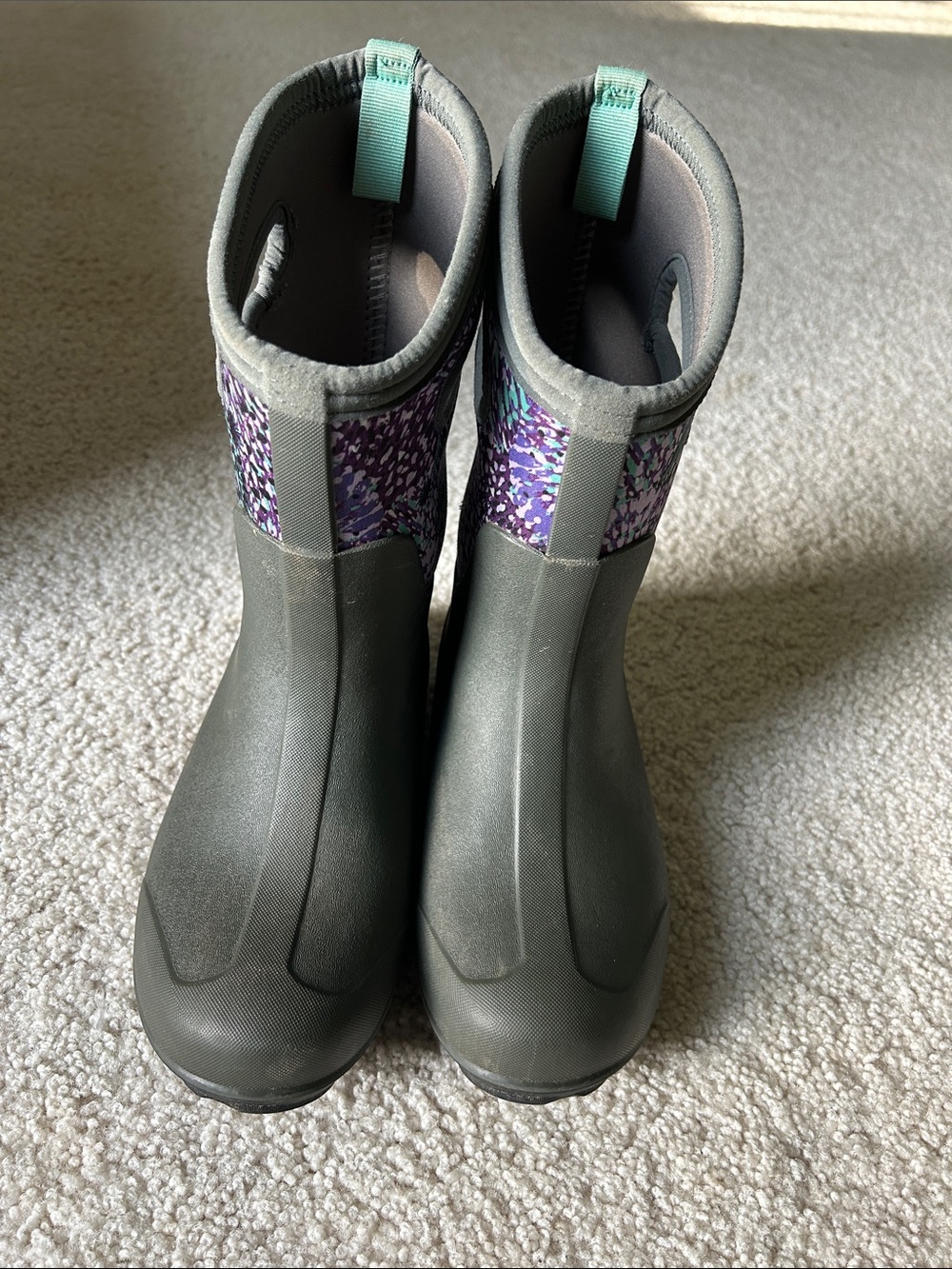 Bogs Kids Gray Waterproof Boots with Purple Patterned Upper and Teal Pull Tabs